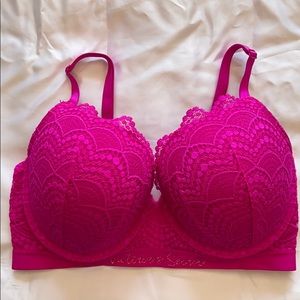 Victoria Secret T-Shirt  Full Coverage PushUp Bra